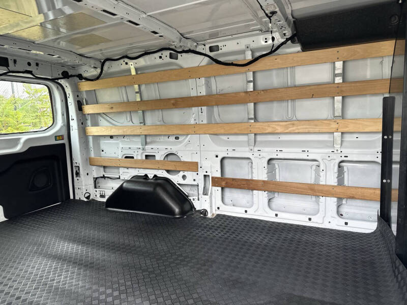 2023 Ford Transit 250