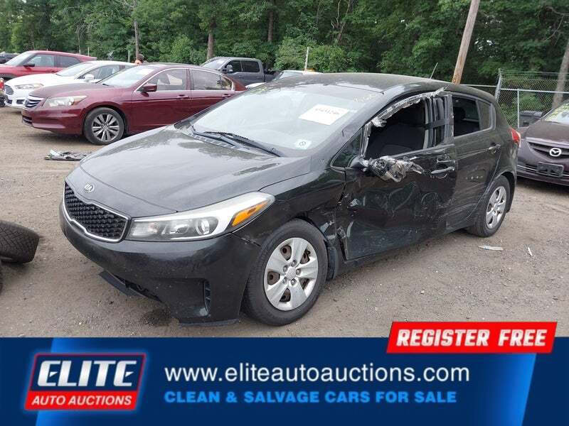 2017 Kia Forte5 LX
