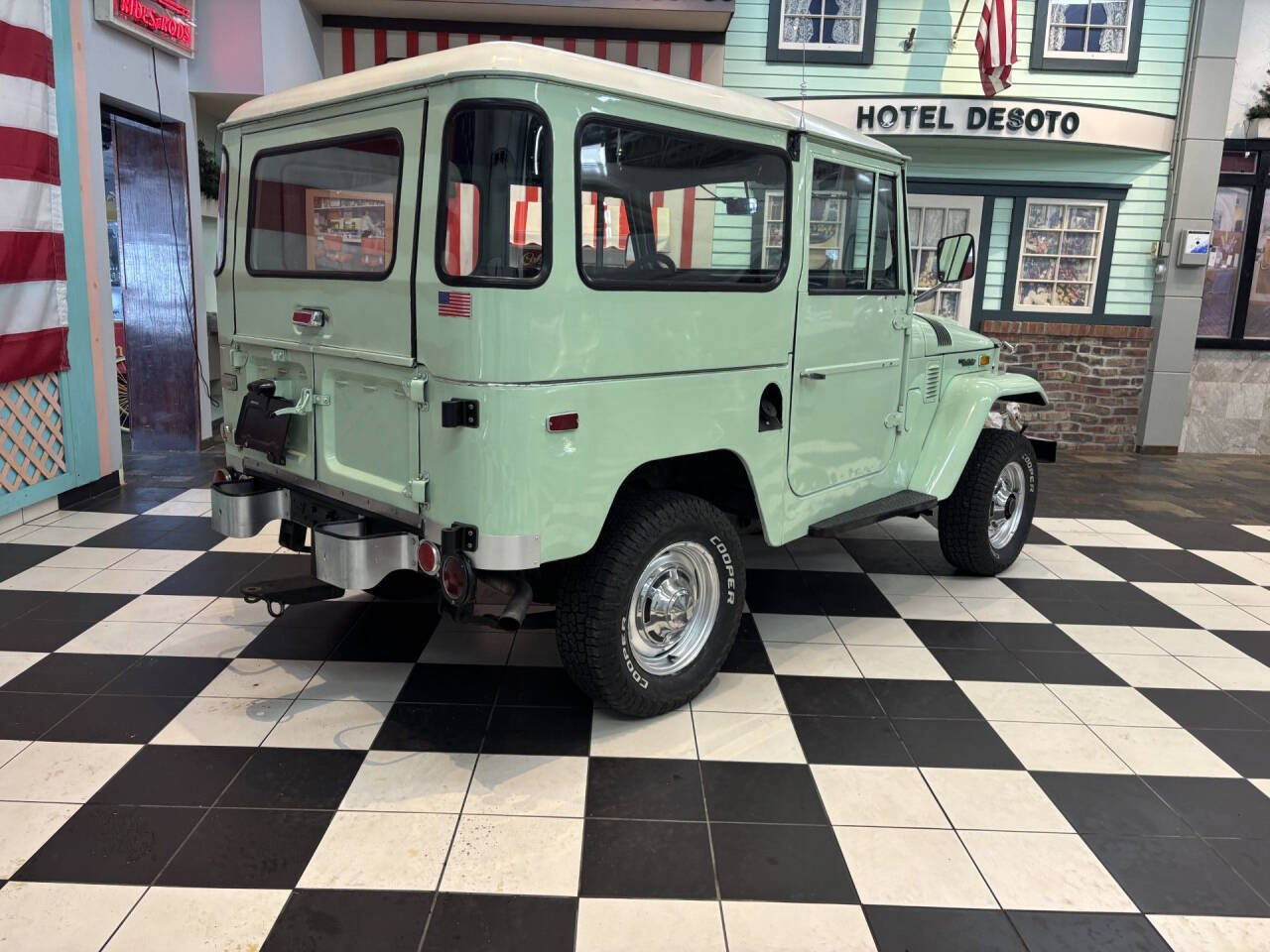 1970 Toyota Land Cruiser 7