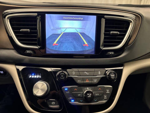 2019 Chrysler Pacifica Touring L Plus