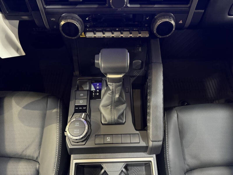 2026 Toyota 4Runner Limited HV