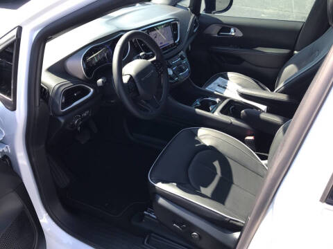 2027 Chrysler Pacifica Limited