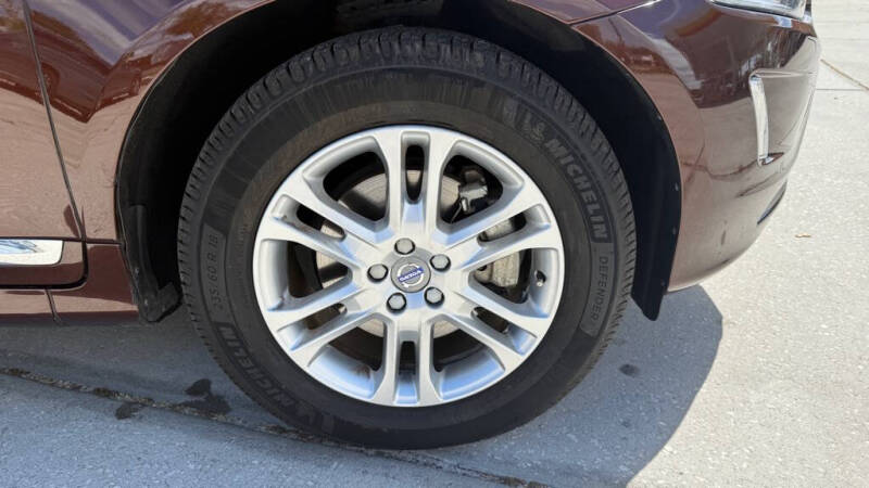 2016 Volvo XC60 T5 Drive-E Platinum