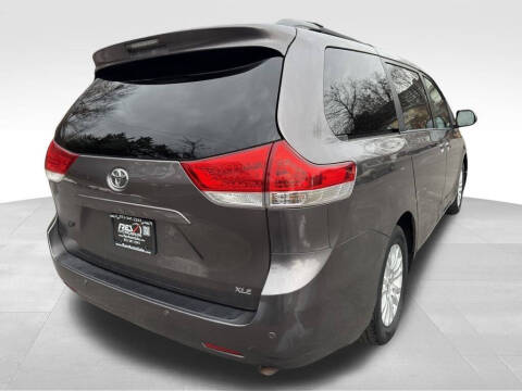 2013 Toyota Sienna