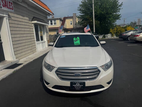 2013 Ford Taurus SEL