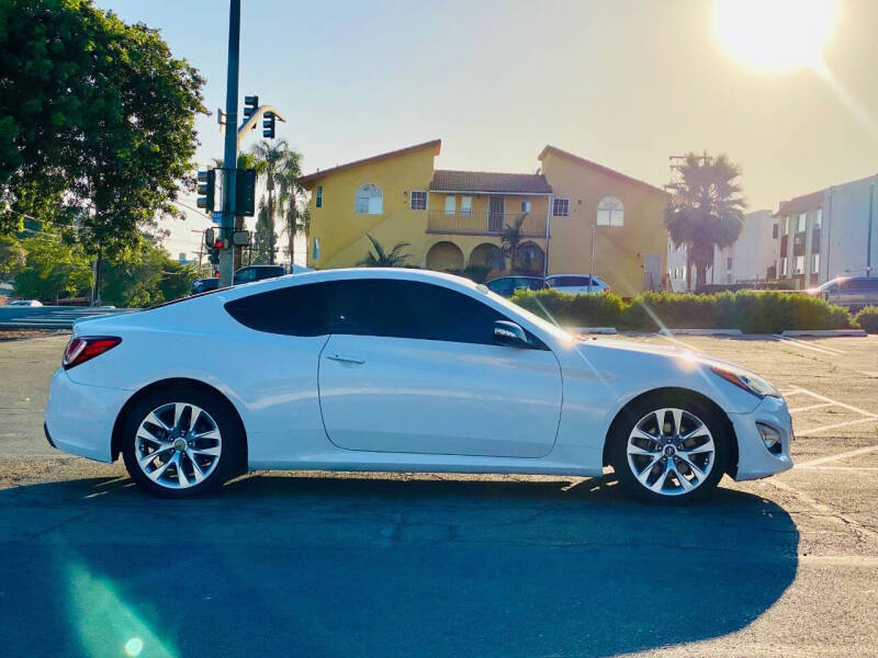 2016 Hyundai Genesis Coupe 3.8