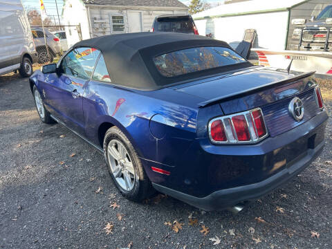 2011 Ford Mustang V6