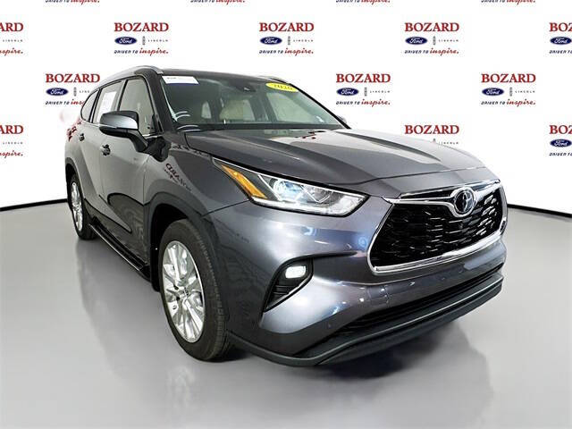 2020 Toyota Highlander for sale at BOZARD FORD in Saint Augustine FL