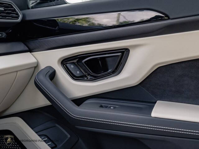 2024 Lamborghini Urus S