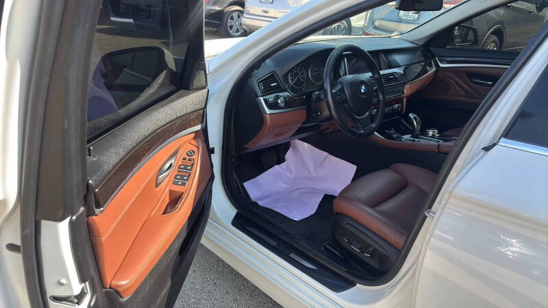 2016 BMW 5 Series 528i xDrive