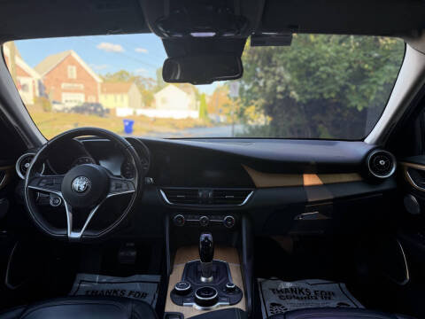 2017 Alfa Romeo Giulia Ti