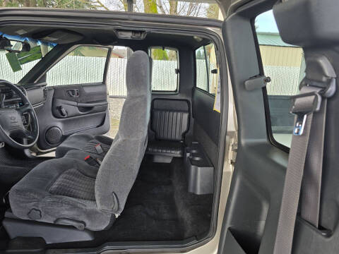 1998 Chevrolet S-10 LS