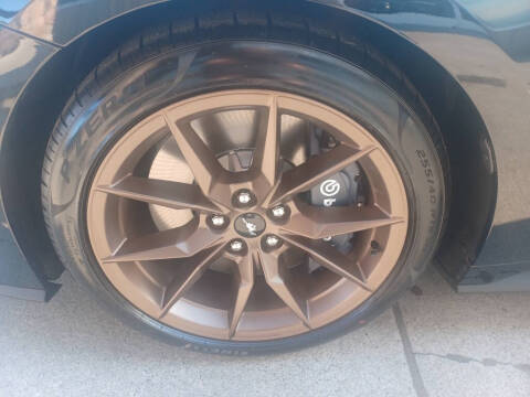 2025 Ford Mustang Dark Horse