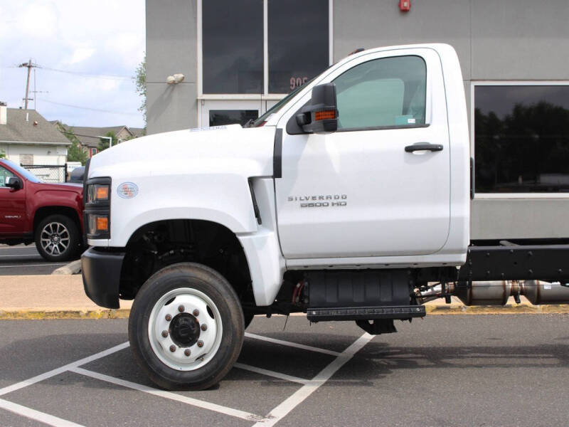 2024 Chevrolet Silverado 5500HD