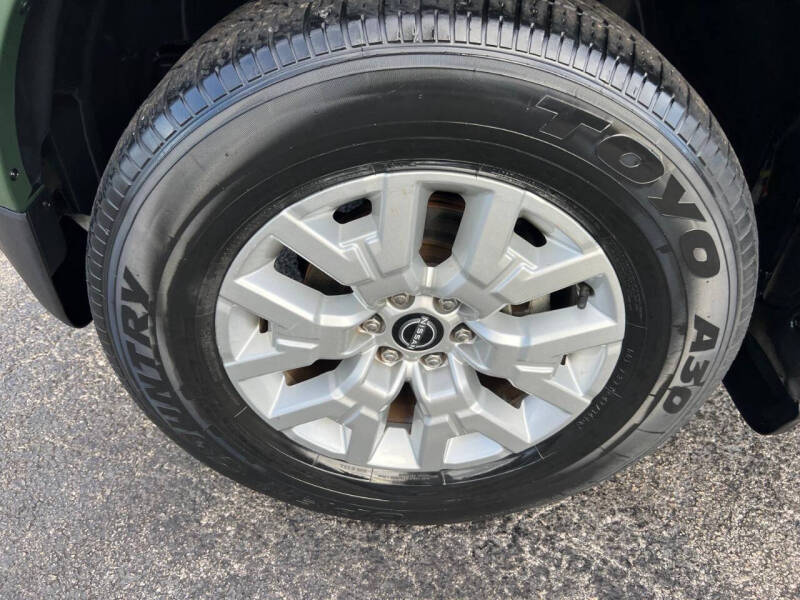 2023 Nissan Frontier SV