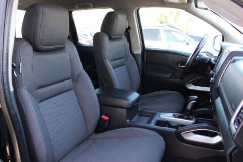 2022 Nissan Frontier SV