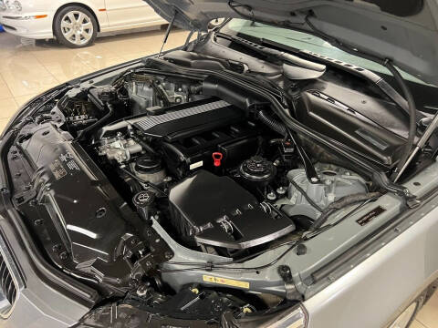 2004 BMW 5 Series 525i