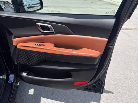 2025 Kia Carnival EX