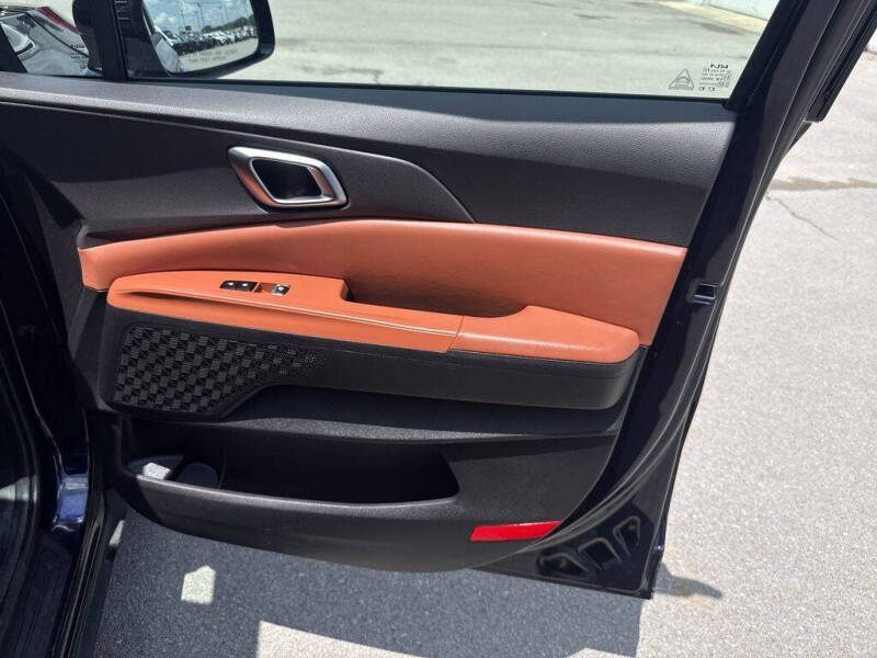 2025 Kia Carnival EX