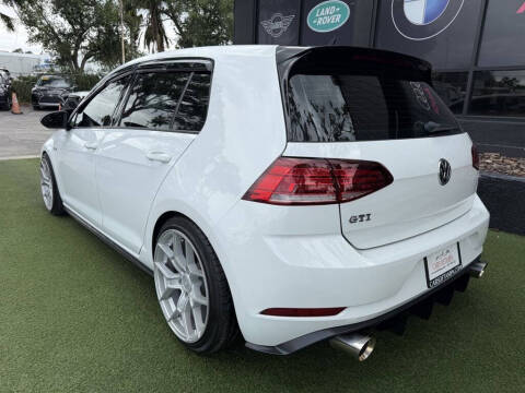 2018 Volkswagen Golf GTI SE