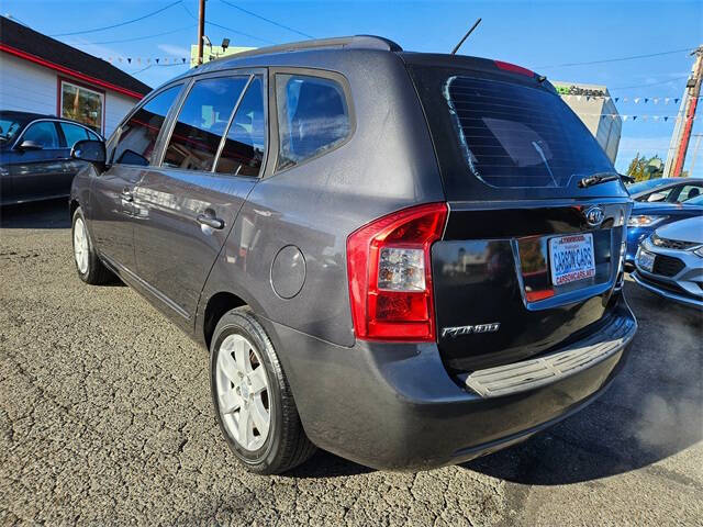 2007 Kia Rondo