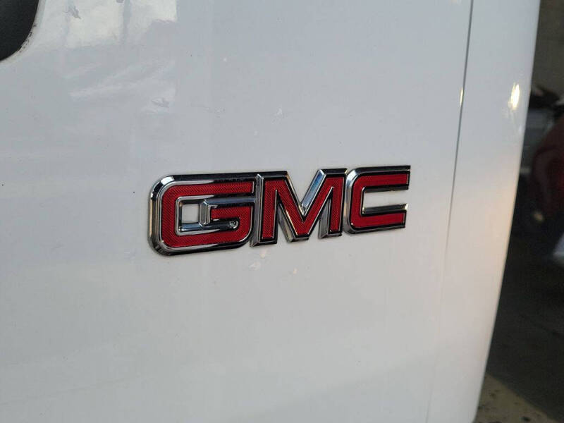 2017 GMC Savana 2500