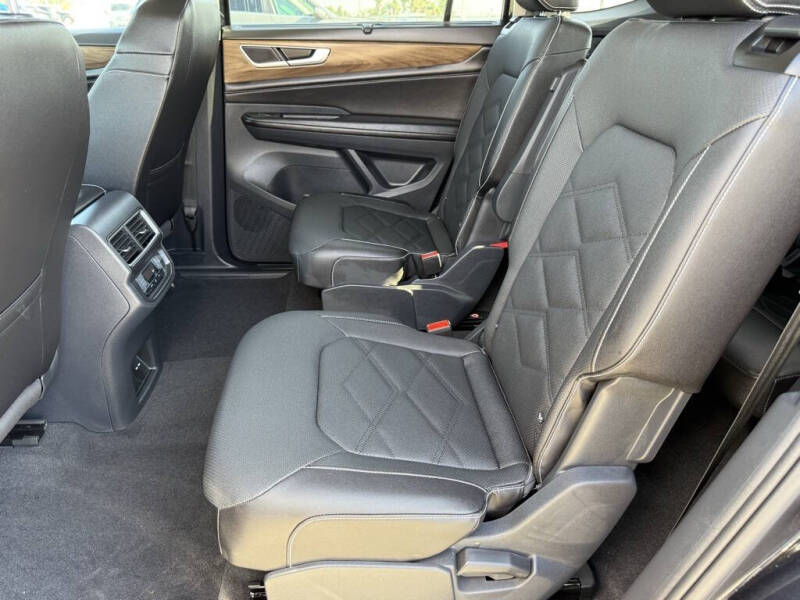 2026 Volkswagen Atlas SE