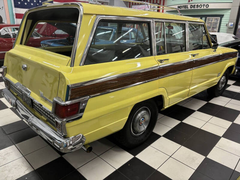 1972 Jeep Wagoneer