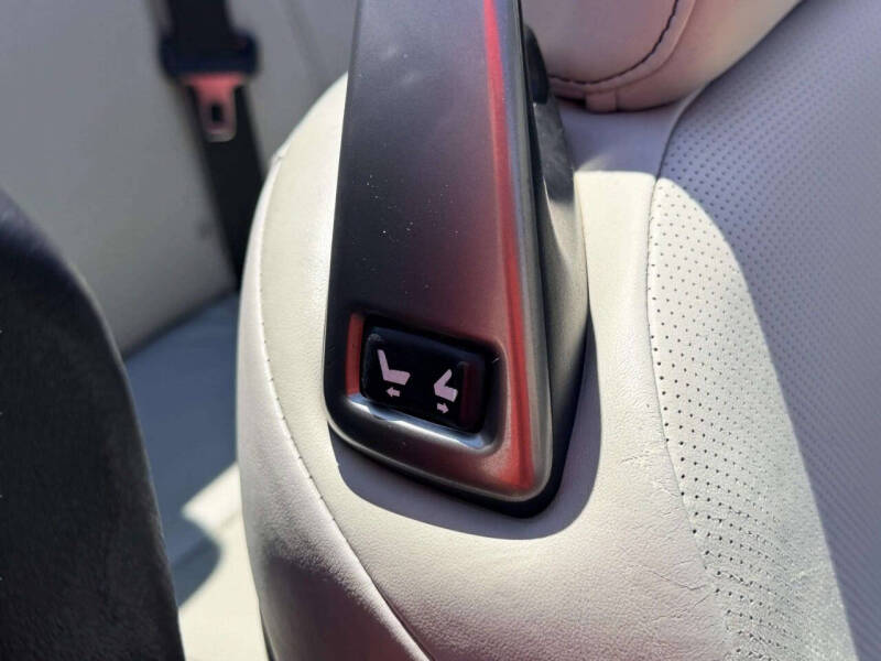2011 Lexus IS 250C
