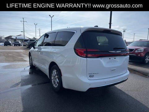 2023 Chrysler Pacifica Touring L