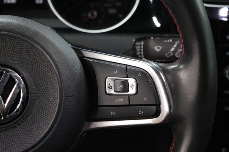 2019 Volkswagen Golf GTI S