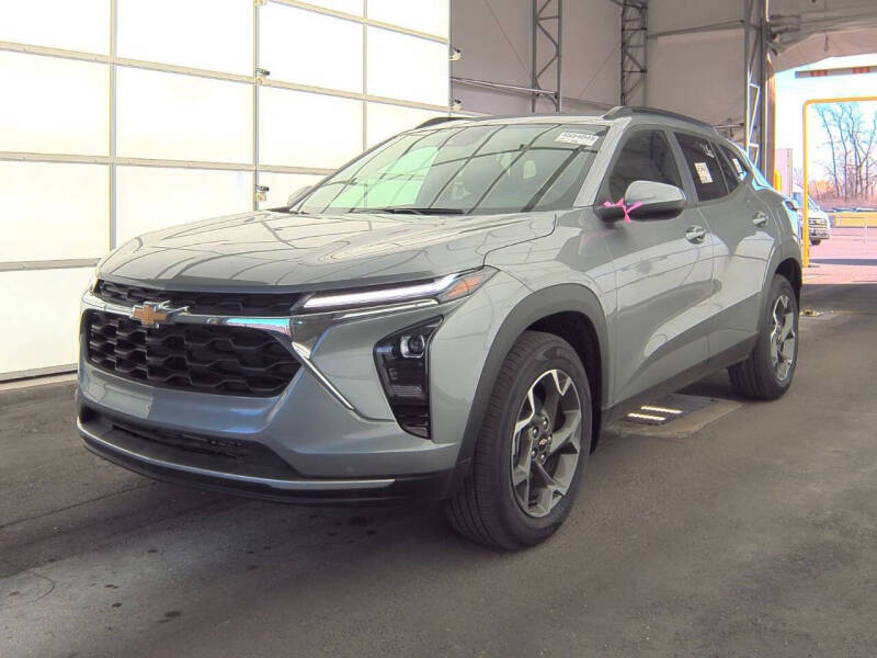 2025 Chevrolet Trax LT's photo