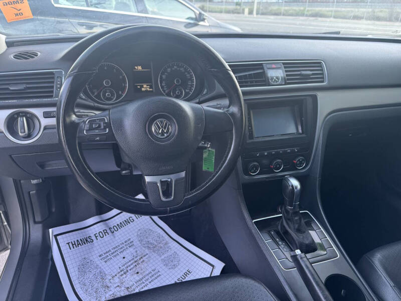 2014 Volkswagen Passat 1.8T Wolfsburg Edition PZEV