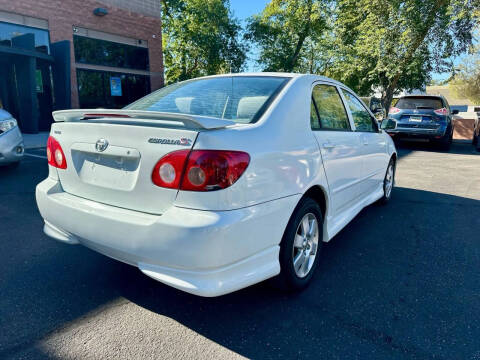 2004 Toyota Corolla