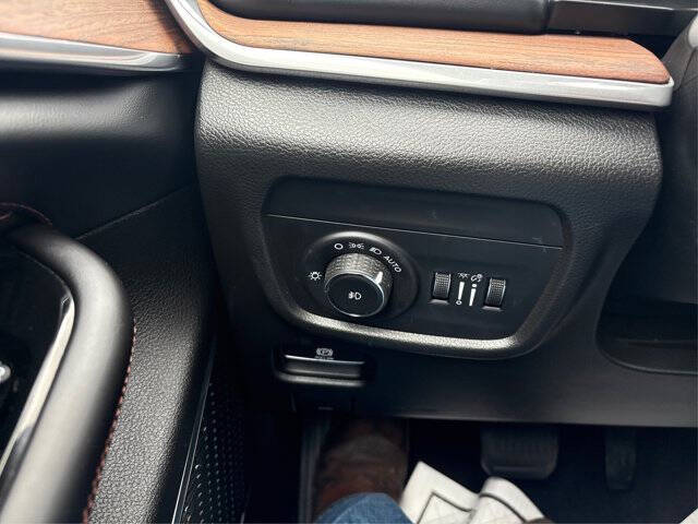 2022 Jeep Grand Cherokee L Summit