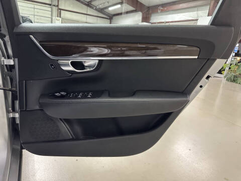 2018 Volvo S90 T5 Momentum