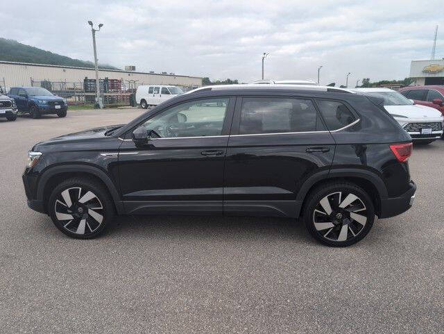 2024 Volkswagen Taos SEL 4Motion