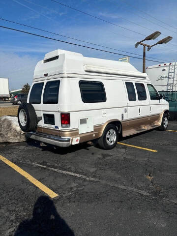 1995 Ford Econoline  for sale at American Boat & Rv in Sandusky OH