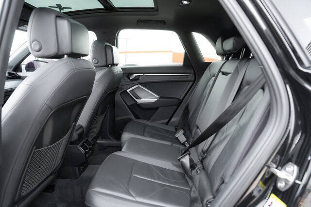 2020 Audi Q3 quattro Premium 45 TFSI