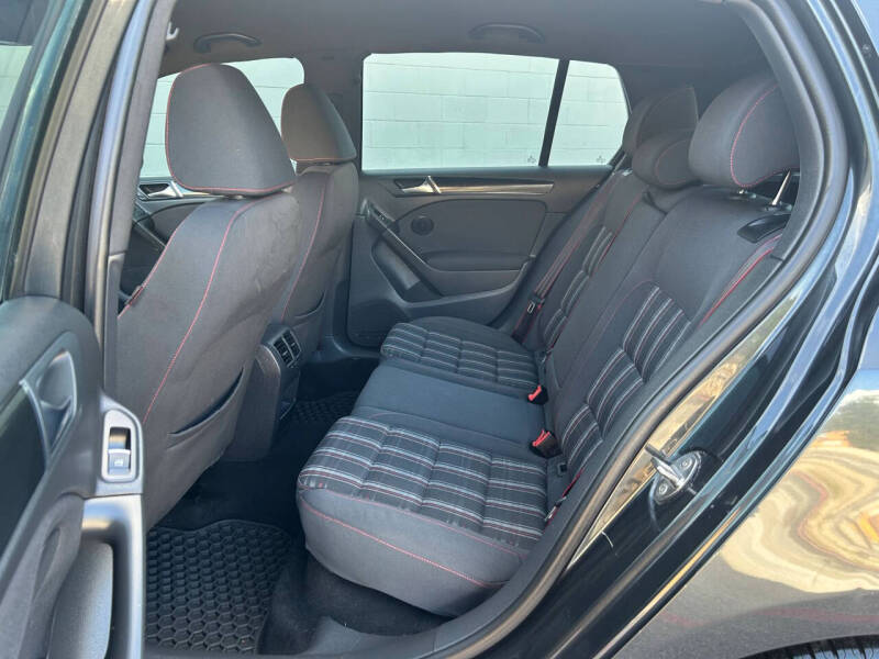 2014 Volkswagen GTI Wolfsburg Edition PZEV
