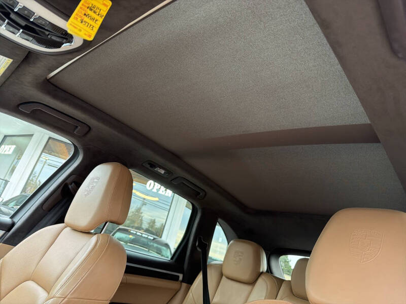 2014 Porsche Cayenne Turbo S