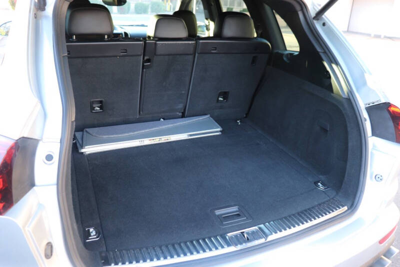 2016 Porsche Cayenne S