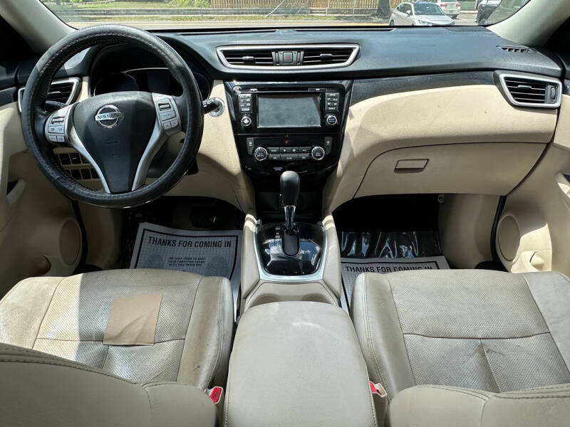 2016 Nissan Rogue SV
