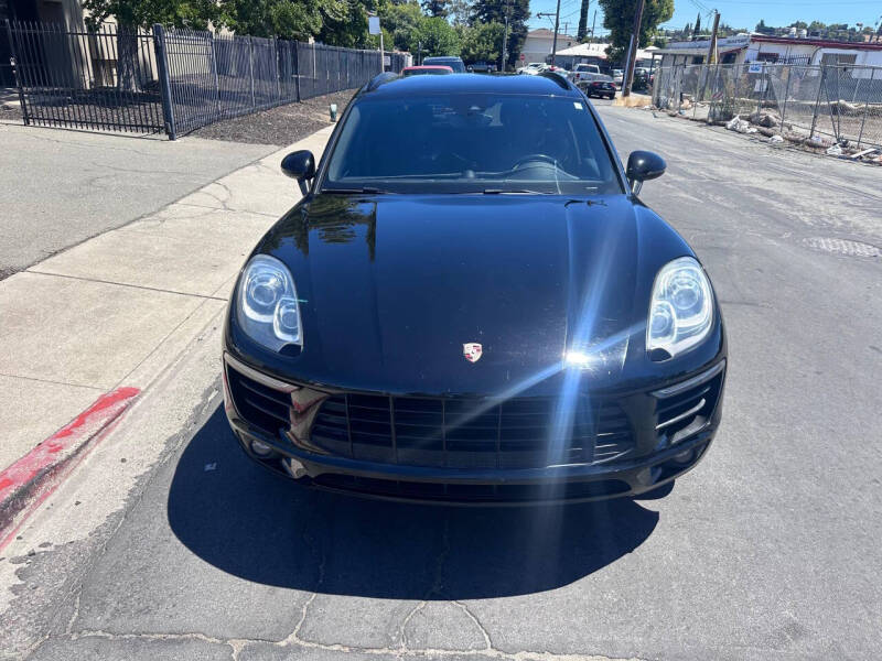 2017 Porsche Macan