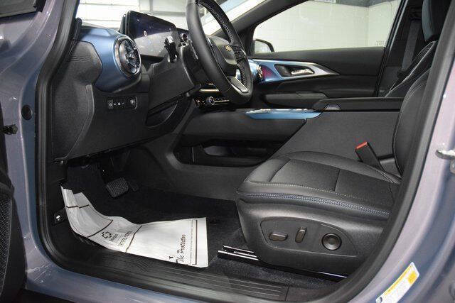 2026 Chevrolet Equinox EV LT 2