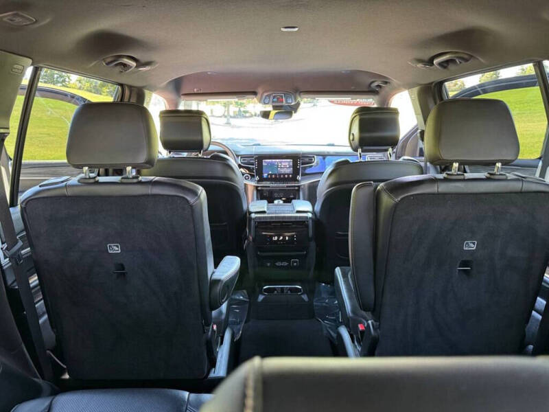 2022 Jeep Wagoneer Series III