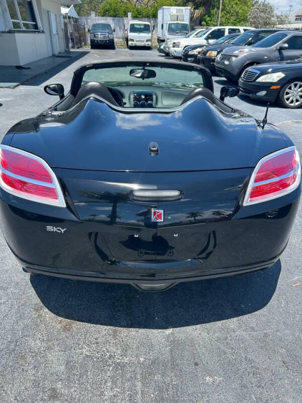 2008 Saturn Sky Roadster photo 16