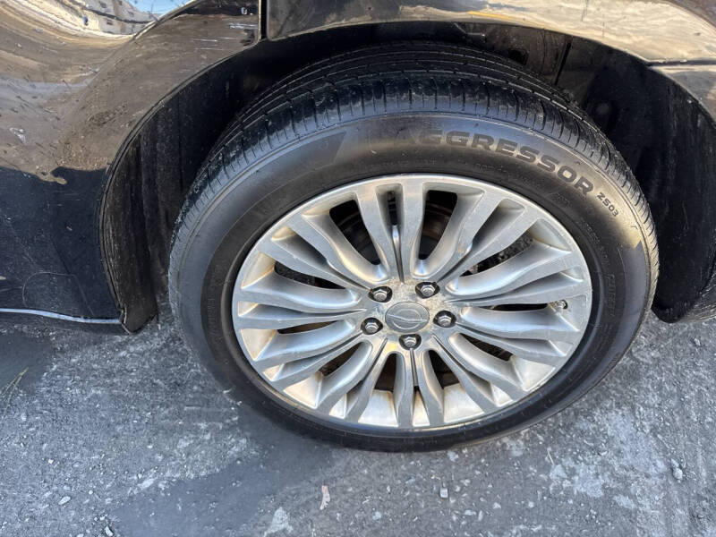 2011 Chrysler 200 Limited