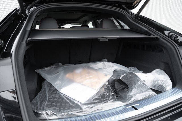 2026 Audi SQ8 4.0T quattro Prestige