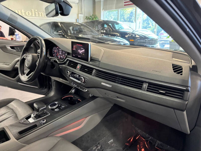 2017 Audi A4 2.0T quattro Prestige